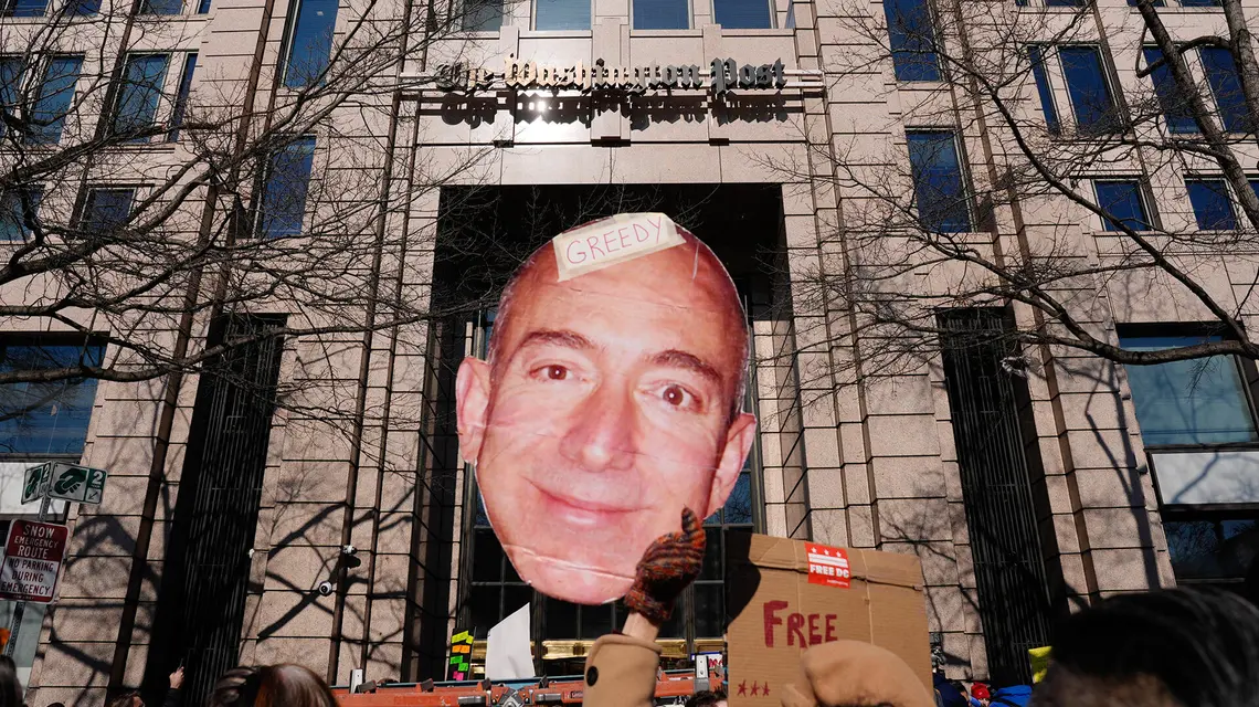 Protest „Ratujmy Post” przed siedzibą Washington Post. Waszyngton, 5 lutego 2026 r. // Fot. Kent Nishimura / Getty Images Protest „Ratujmy Post” przed siedzibą Washington Post. Waszyngton, 5 lutego 2026 r. // Fot. Kent Nishimura / Getty Images 