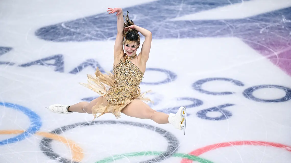Alysa Liu, złota medalistka w łyżwiarstwie figurowym kobiet Zimowych Igrzysk Olimpijskich Milano Cortina 2026. Mediolan, 19 lutego 2026 r. // Fot. The Yomiuri Shimbun / AP / East News