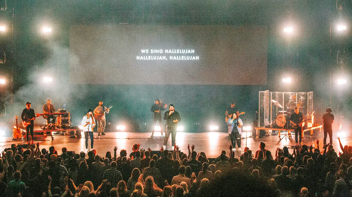 Nabożeństwo w Bethel Church, Redding, 2019 r. // Fot. Bree Anne / Unsplash 