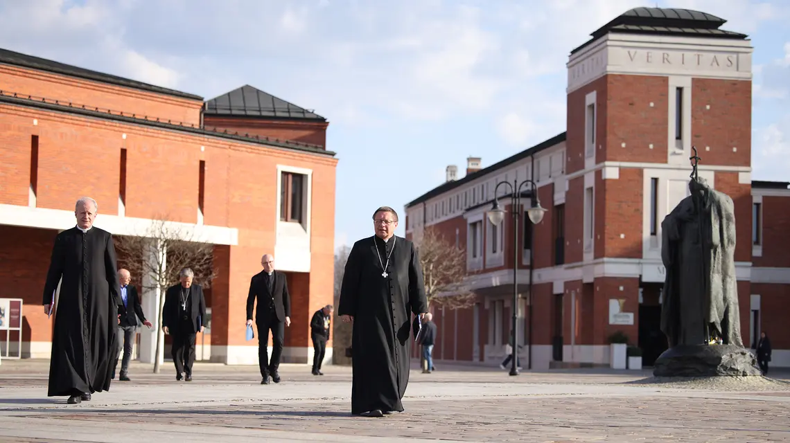 Rozpoczęcie Synodu diecezjalnego archidiecezji krakowskiej. Na zdjęciu: kardynał Mario Grech, sekretarz generalny synodu oraz kardynał Grzegorz Ryś. Kraków, 13 marca 2026 r. // Fot. Beata Zawrzel / REPORTER