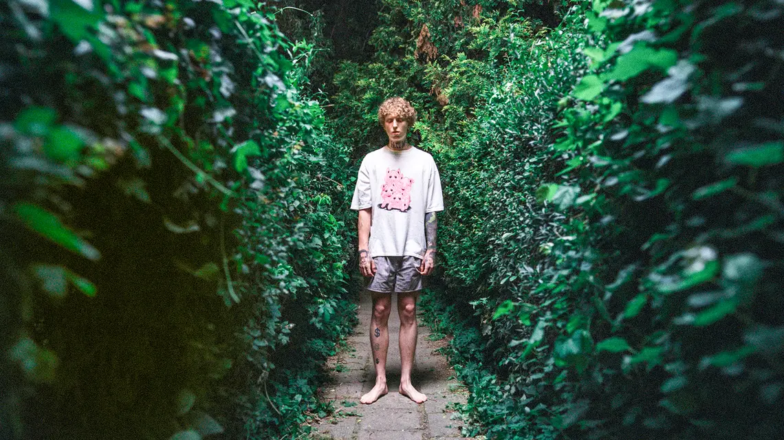 Tymoteusz Rożynek jako Franek w filmie „Nie ma duchów w mieszkaniu na Dobrej”, dyst. Kino Świat // materiały prasowe