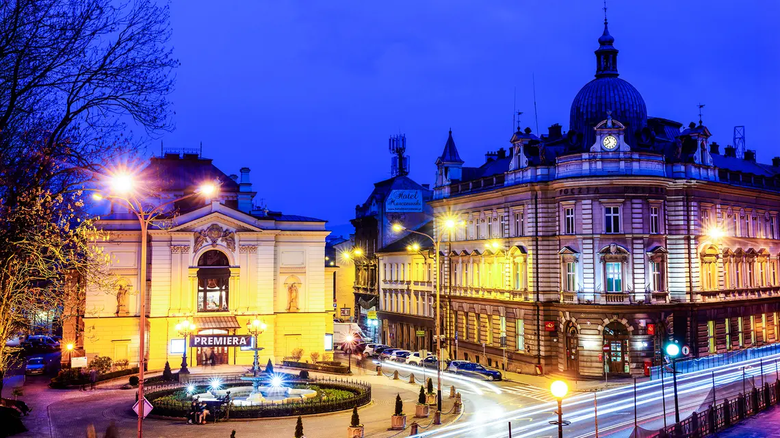 Budynek Teatru Polskiego i poczty głównej w Bielsku-Białej // Fot. Miłosz Maślanka / Shutterstock