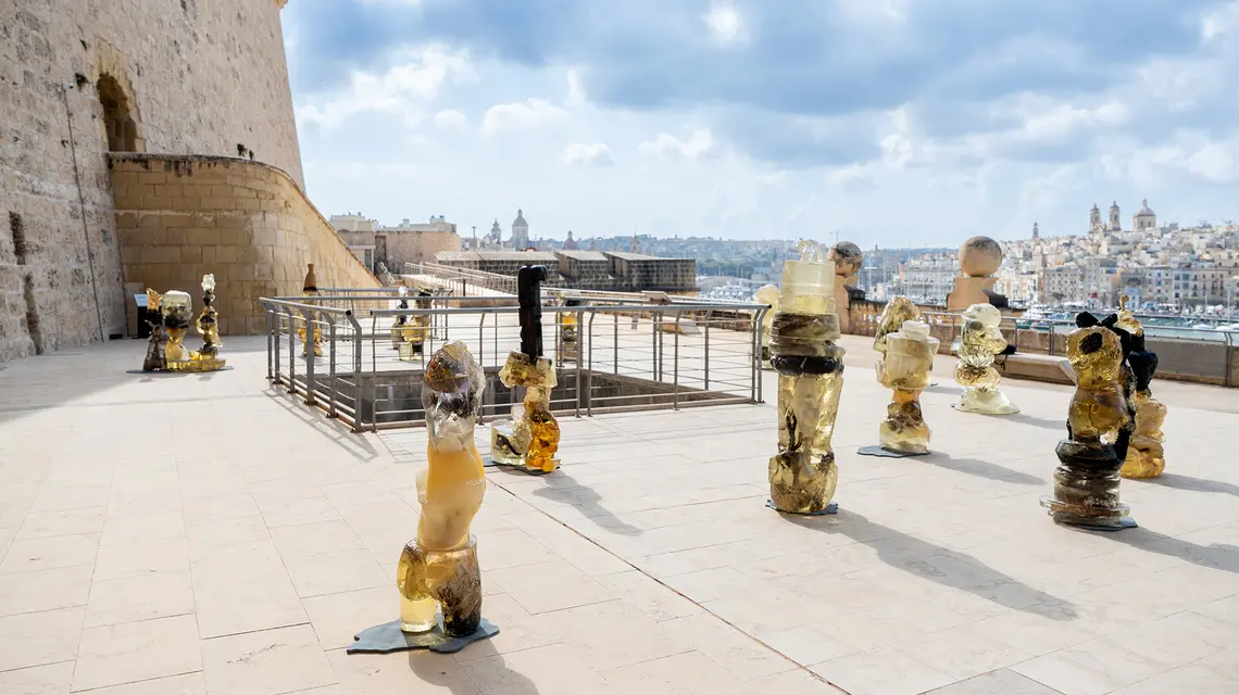 Victor Sonna „Holy Rollers – Time Landscape”, 2020-2025 r., Fort St Angelo, Il-Birgu // // Heritage Malta / Malta Biennale 2026