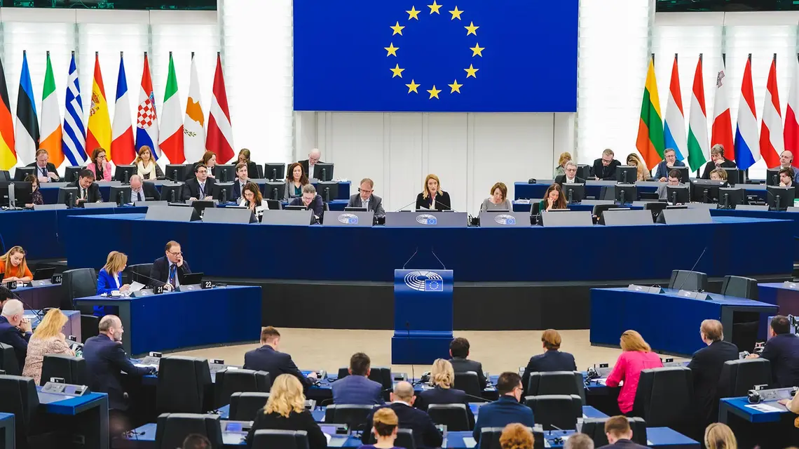 Sesja plenarna w Parlamencie Europejskim. Bruksela, 22 kwietnia 2026 r. // European Parliament