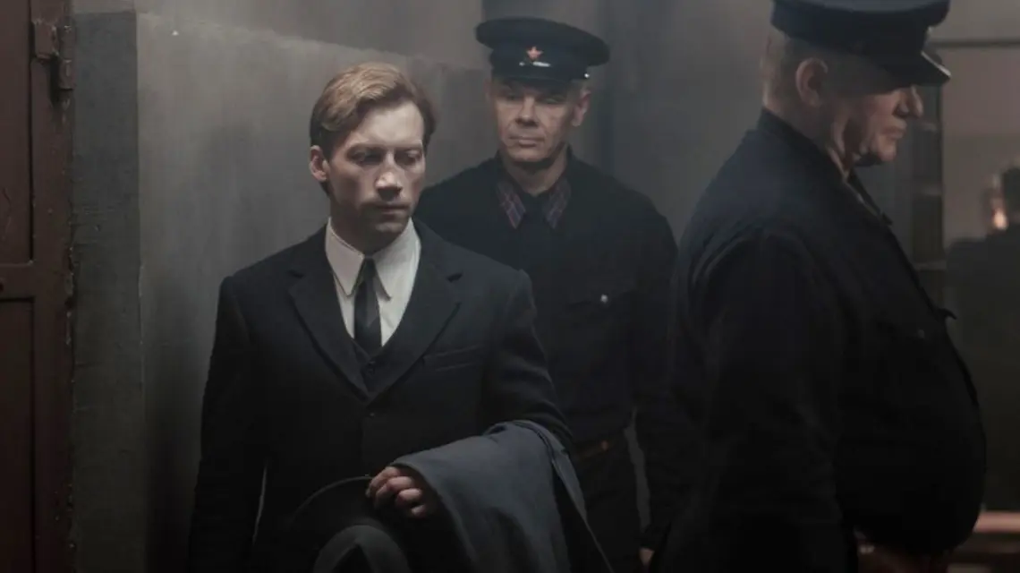 Aleksandr Kuznetsov w filmie "Dwaj prokuratorzy", rez. Siergiej Łoznica, 2025 r. // materiały prasowe Canal+ 