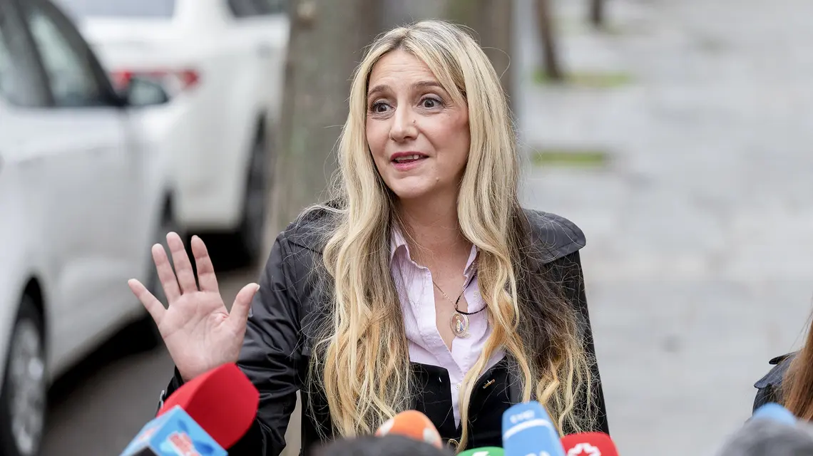 Była Miss Asturii, Claudia Montes, przed procesem w sprawie „maseczek” przed Sądem Najwyższym w Madrycie. Hiszpania, 8 kwietnia 2026 r. // Fot. Alberto Ortega / Europa Press / Getty Images
