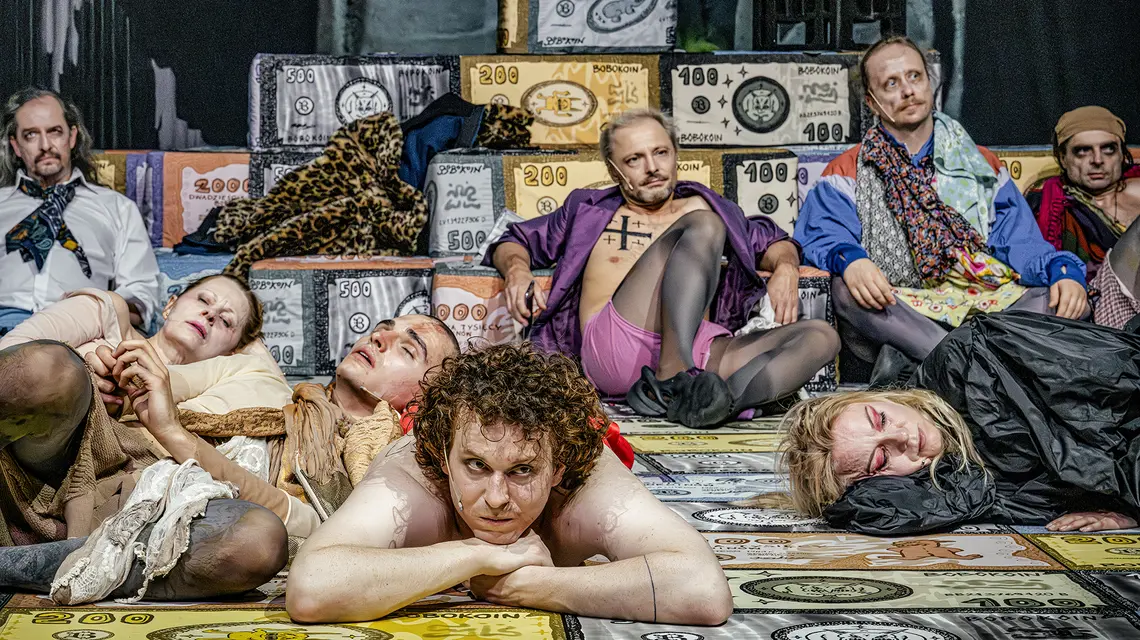 Spektakl „Hamlet”, reż. Kamil Białaszek, Teatr Powszechny w Warszawie // Fot. Magda Hueckel / Teatr Powszechny