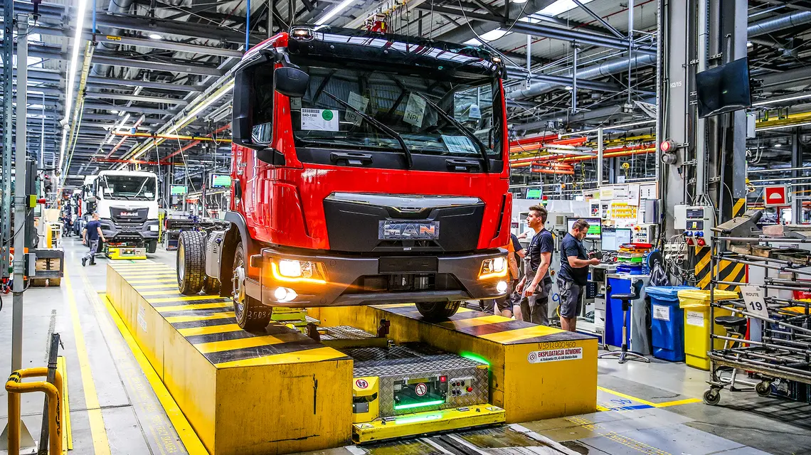 Otwarcie nowych hal produkcyjnych MAN Trucks w Niepołomicach, 16 maja 2023 r. // Fot. Łukasz Gągulski / PAP