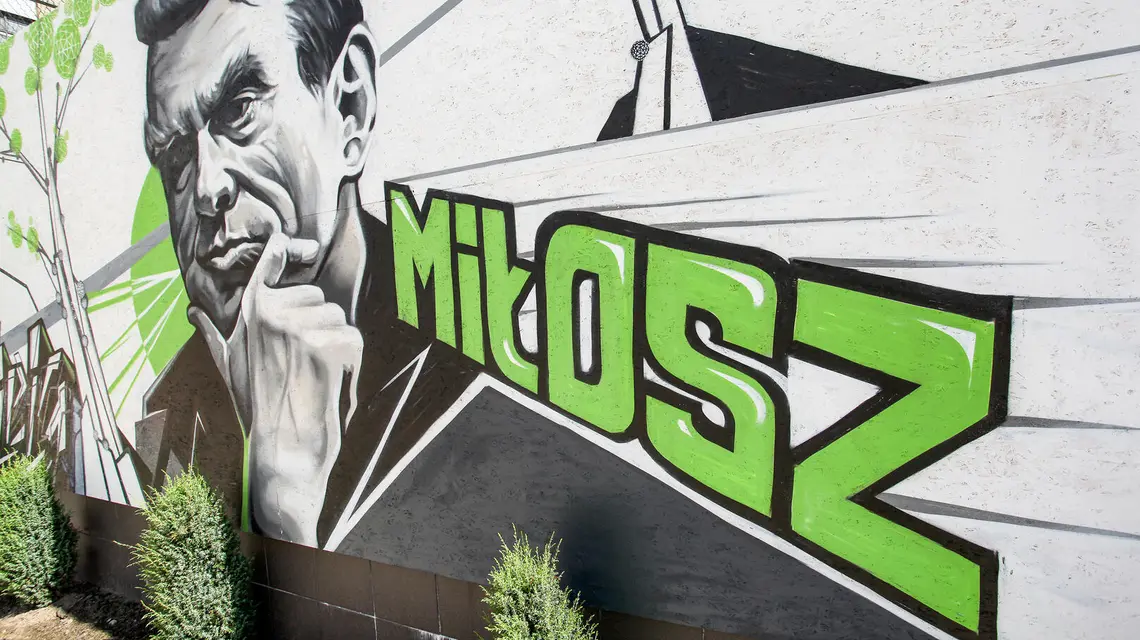 Mural z wizerunkiem Czesława Miłosza przy Centrum Zamenhofa w Bialymstoku, 2011 r. // Fot. Anatol Chomicz / Forum 