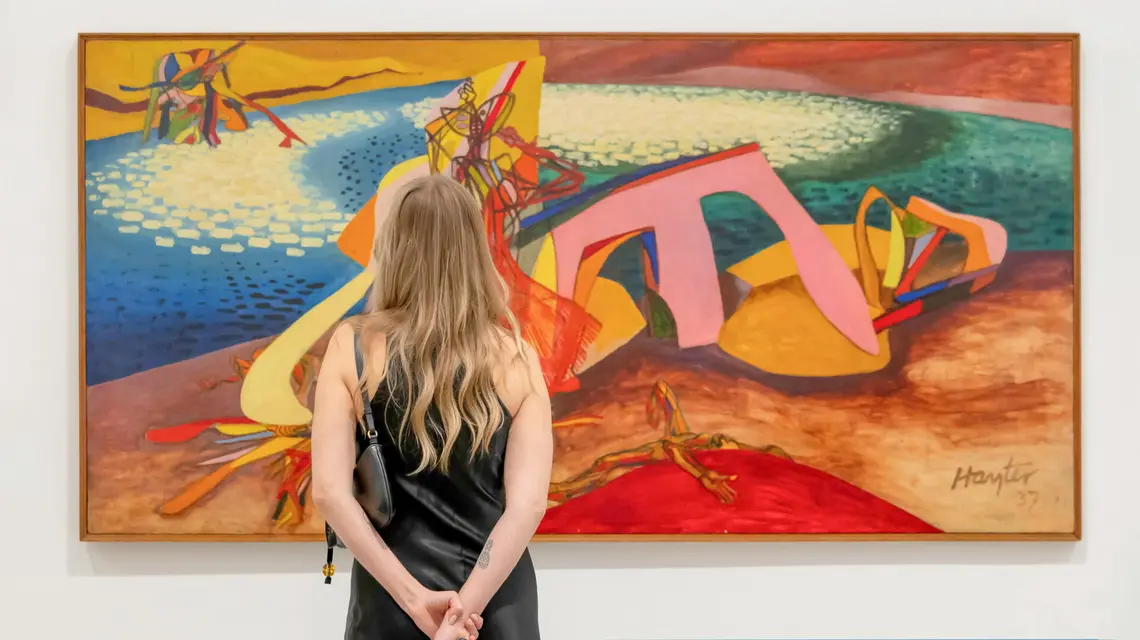 Stanley William Hayter, „Krajobraz ludożerczy”, 1937 r. Widok wystawy „Jesteś w sercu zmian. Surrealizm i antyfaszyzm”, Muzeum Sztuki Nowoczesnej w Warszawie // Fot. Alicja Szulc / MSN