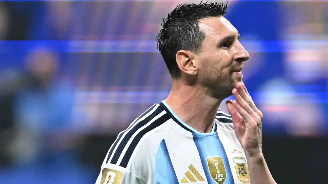 Lionel Messi w 1/8 finału mundialu 2026 rozgrywanego pomiędzy Argentyną i Egiptem. //Fot. Roberto Schmidt