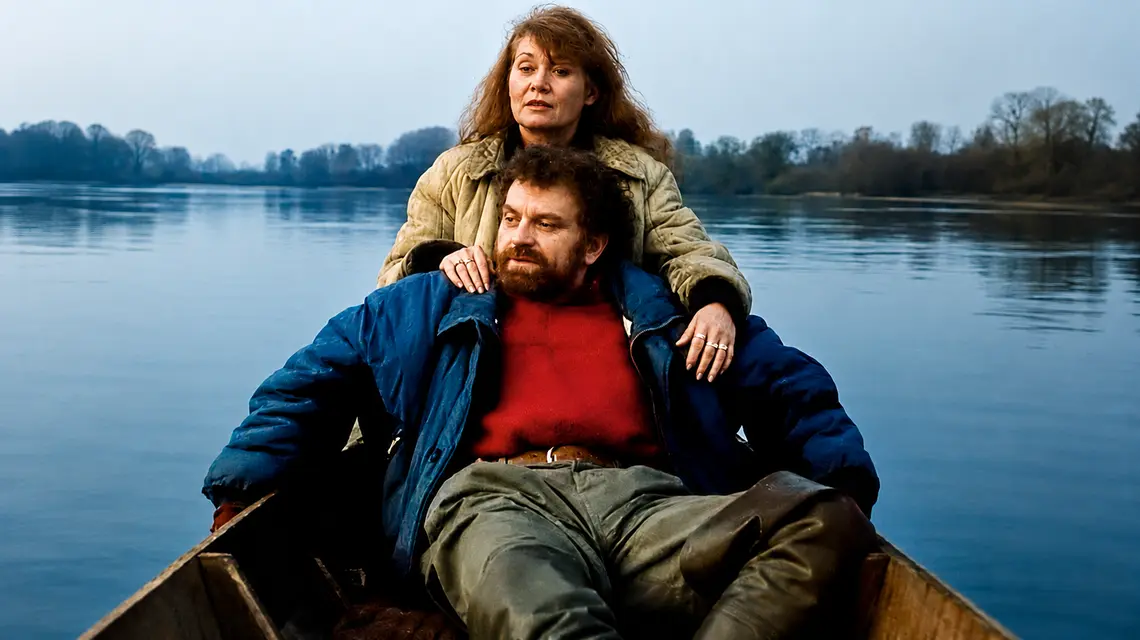 Iga Cembrzyńska i Andrzej Kondratiuk w filmie „Wrzeciono czasu”, w reżyserii Andrzeja Kondratiuka, 1995 r. / Fot. POLFILM / EAST NEWS