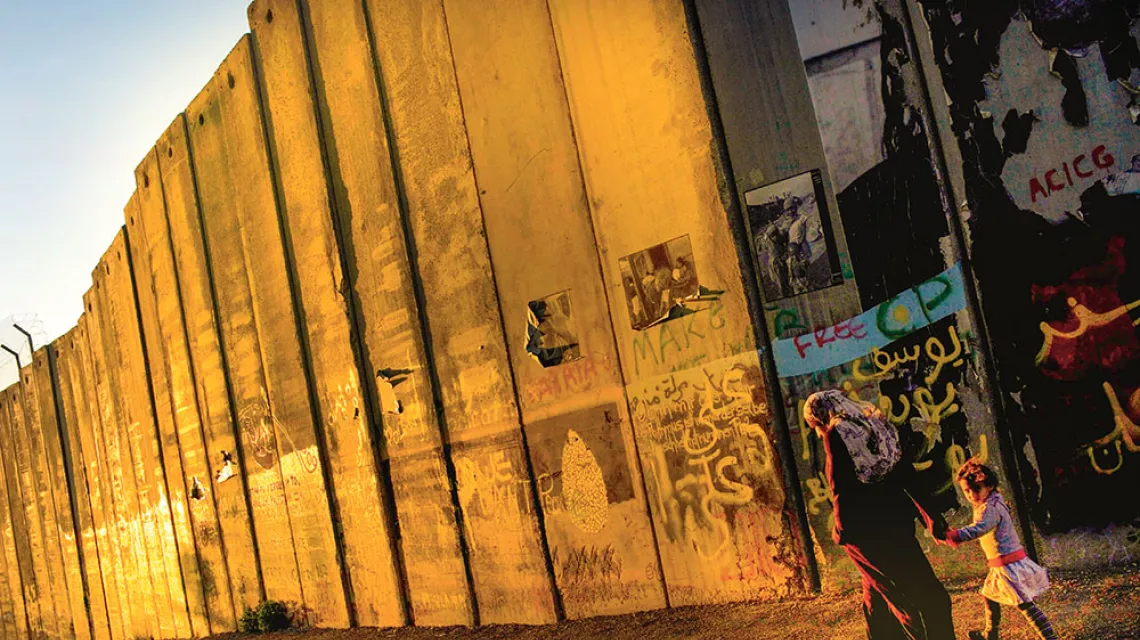 Po palestyńskiej stronie muru, Betlejem, maj 2010 r. / BERNAT ARMANGUE / AP/ EAST NEWS