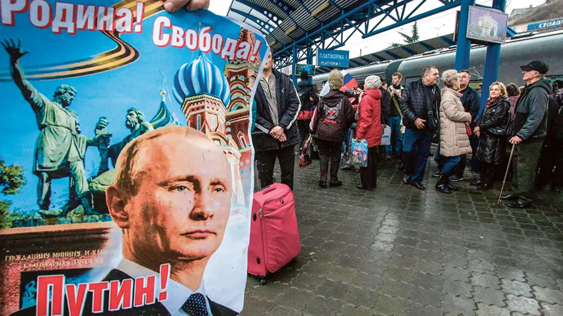 Dworzec w Sewastopolu na okupowanym Krymie. Putin pojechał pierwszym pociągiem przez nowo zbudowany most łączący Krym z Rosją. 25 grudnia 2019 r. / ALEXEY PAVLISHAK / REUTERS / FORUM