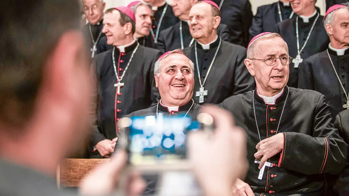 Biskupi podczas zebrania plenarnego Konferencji Episkopatu Polski na Katolickim Uniwersytecie Lubelskim, Lublin, październik 2017 r. / JAKUB ORZECHOWSKI / AGENCJA GAZETA