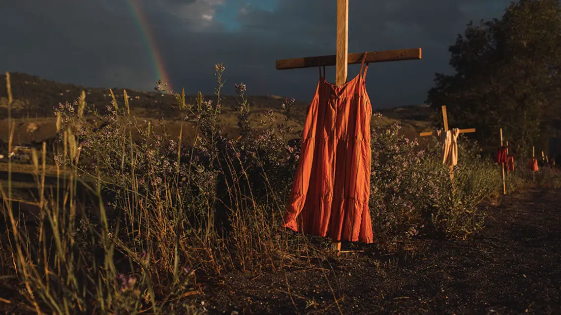 / AMBER BRACKEN DLA „THE NEW YORK TIMES”