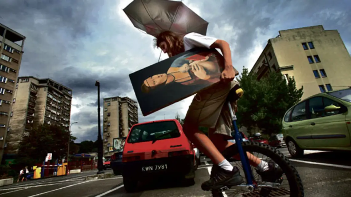 "Dama z gronostajem", fotografia z wystawy zbiorowej "Kultura fotograficzna" ilustrującej "Raporty o stanie kultury" prezentowane w ramach Kongresu Kultury Polskiej 2009 / fot. Tomasz Żurek / 