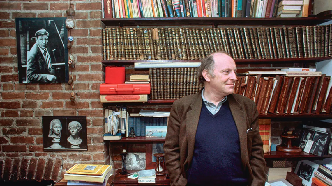 Josif Brodski w swoim mieszkaniu w Nowym Jorku, 1987 r. / CZESŁAW CZAPLIŃSKI / FOTONOVA