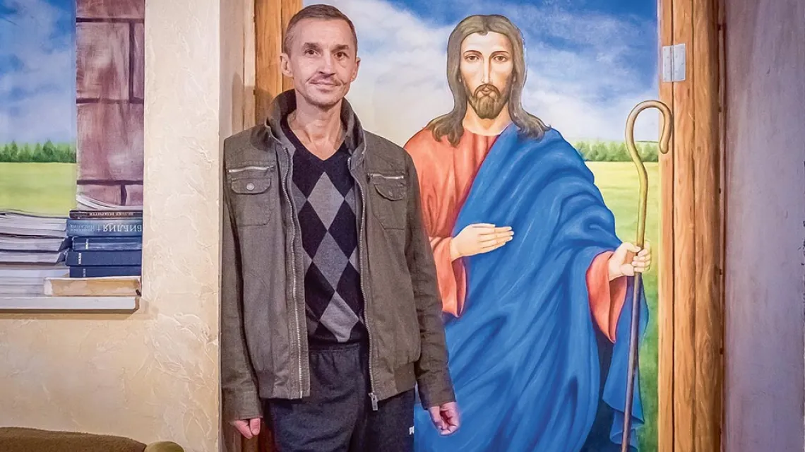 Suseł i fresk wchodzącego Jezusa. Ośrodek w Humaniu, grudzień 2020 r. / 