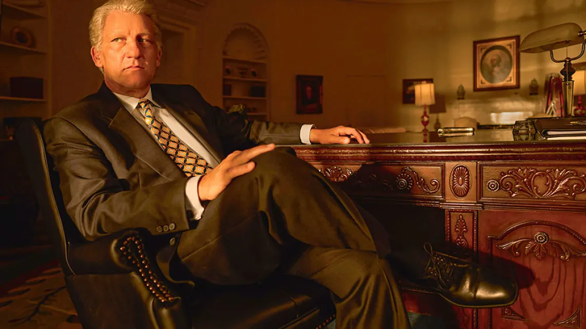 Clive Owen jako Bill Clinton w trzecim sezonie serialu „American Crime Story” / MATERIAŁY PRASOWE CANAL+