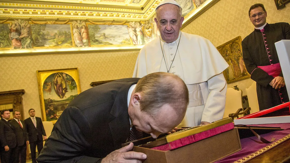 Pierwsze spotkanie papieża Franciszka z Władimirem Putinem, Watykan, 25 listopada 2013 r. / fot. Osservatore Romano / CPP / Polaris / East News / 