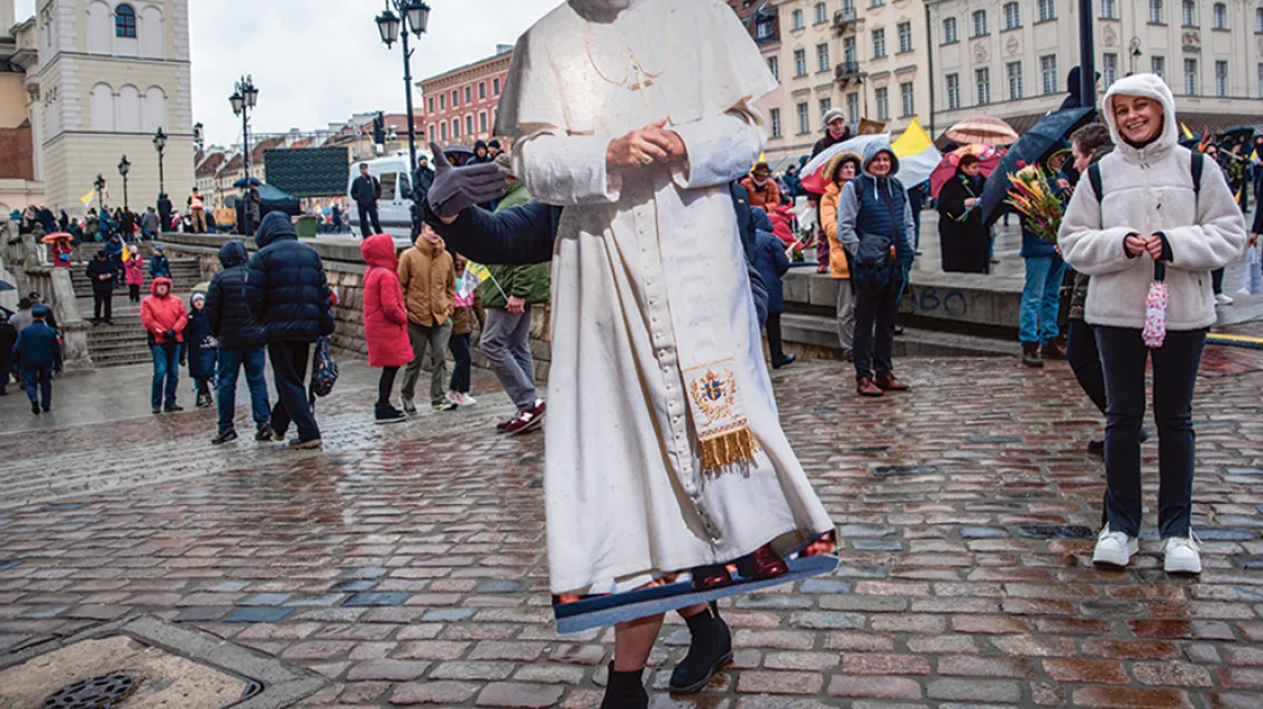 Narodowy Marsz Papieski w Warszawie, 2 kwietnia 2023 r. / MARZENA WYSTRACH / REPORTER