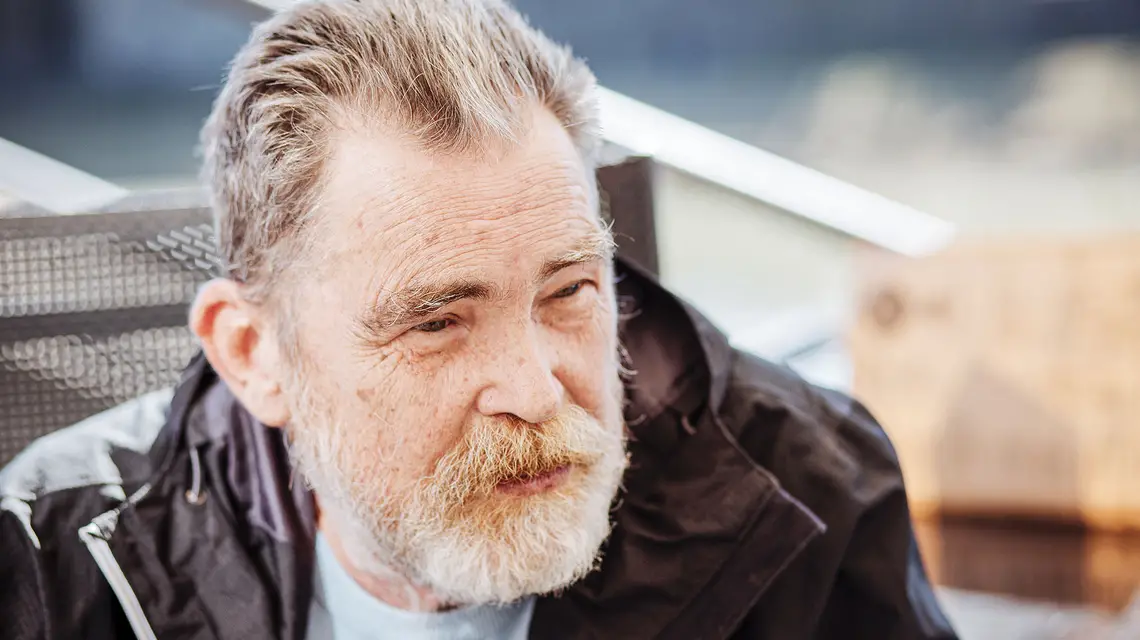 Serhij Waganow, fotoreporter pracujący dla European Pressphoto Agency i wielu agencji ukraińskich, spędził z żoną Iryną 20 dni w oblężonym Mariupolu. Użhorod, 23 marca 2022 r. / FOT. NATALIA BODNAR / 