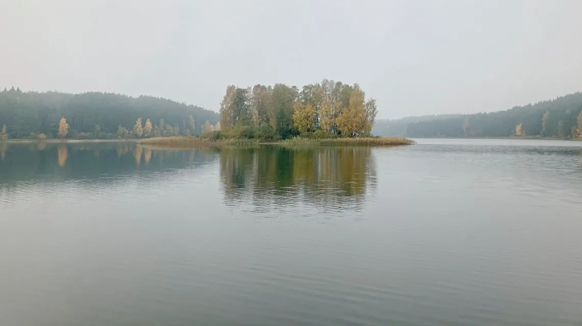 Jezioro Ostrowickie w Węsiorach, październik 2020 r. / MICHAŁ SOWIŃSKI