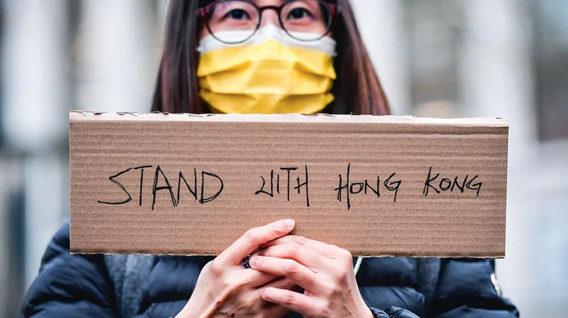 Demonstracja solidarności z Hongkongiem na Leicester Square w Londynie, 12 grudnia 2020 r. / YASUYOSHI CHIBA / AFP / EAST NEWS