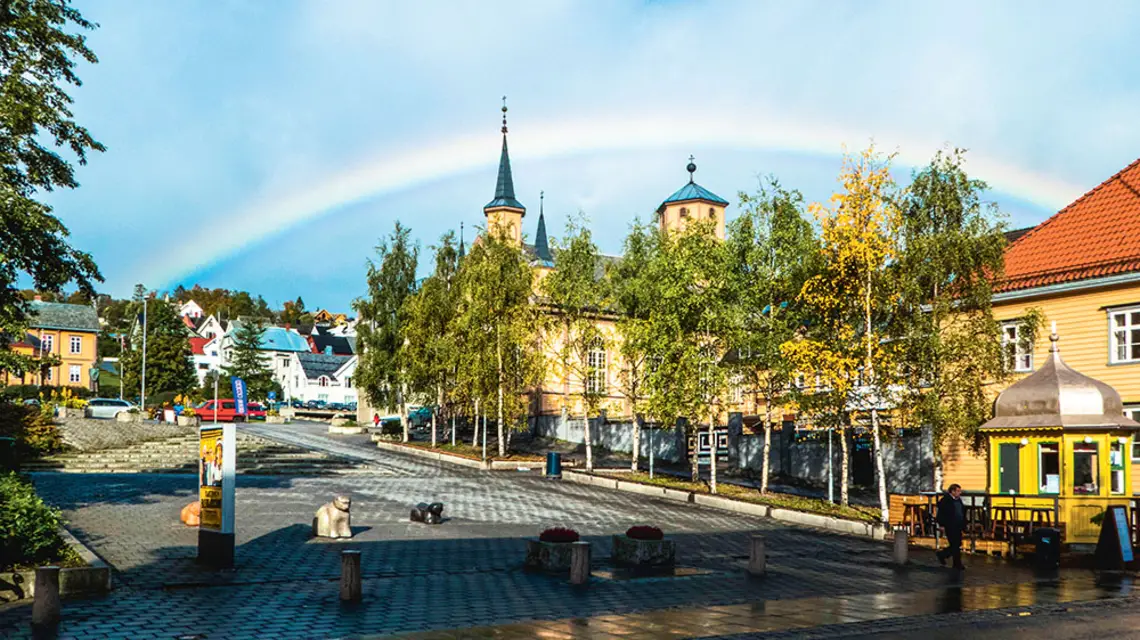 Kościół katolicki w Tromsø, Norwegia, 2014 r. / HINRICH BÄSEMANN / DPA / PAP