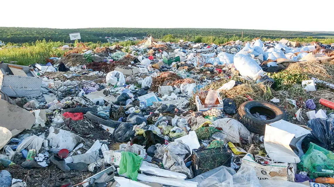 Wysypisko śmieci we wsi Rîșcova, czerwiec 2023 r. / AGNIESZKA ZIELIŃSKA