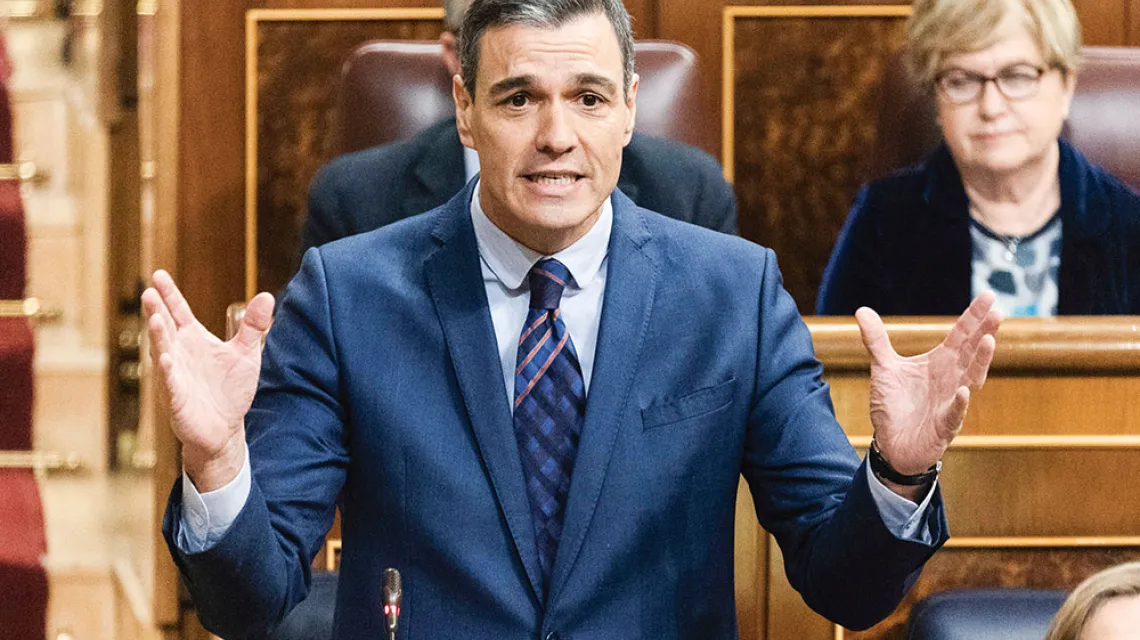Premier rządu Hiszpanii Pedro Sánchez przemawia podczas posiedzenia parlamentu. Madryt, 21 grudnia 2022 r.  / EDUARDO PARRA / EAST NEWS