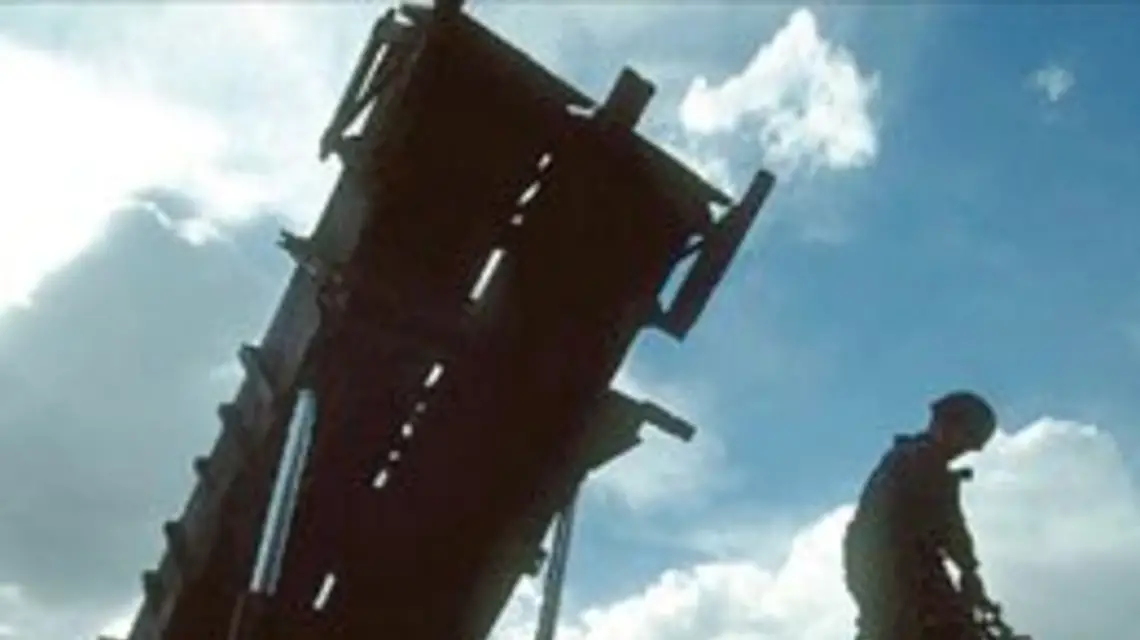 Rakietowy zestaw przeciwlotniczy typu "Patriot"; takiego uzbrojenia Polska domaga się od USA w zamian za zgodę na "tarczę" /fot. DoD / 