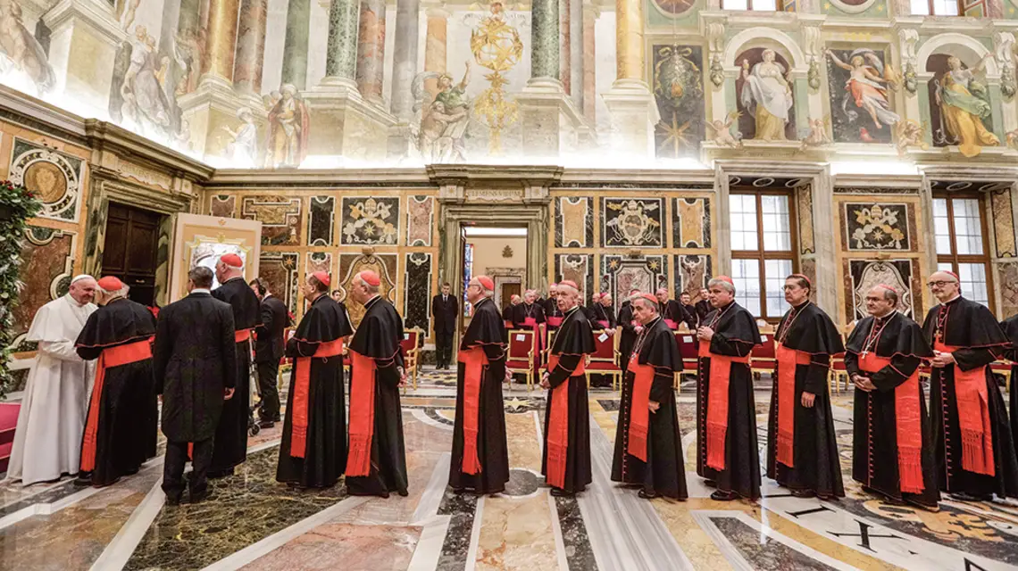 Spotkanie papieża Franciszka z kardynałami kurii rzymskiej, Sala Klementyńska,Watykan, grudzień 2019 r. / ANDREW MEDICHINI / AP / EAST NEWS