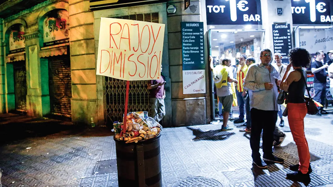 Barcelona, 3 października 2017 r. / JOAN VALLS / NURPHOTO / GETTY IMAGES