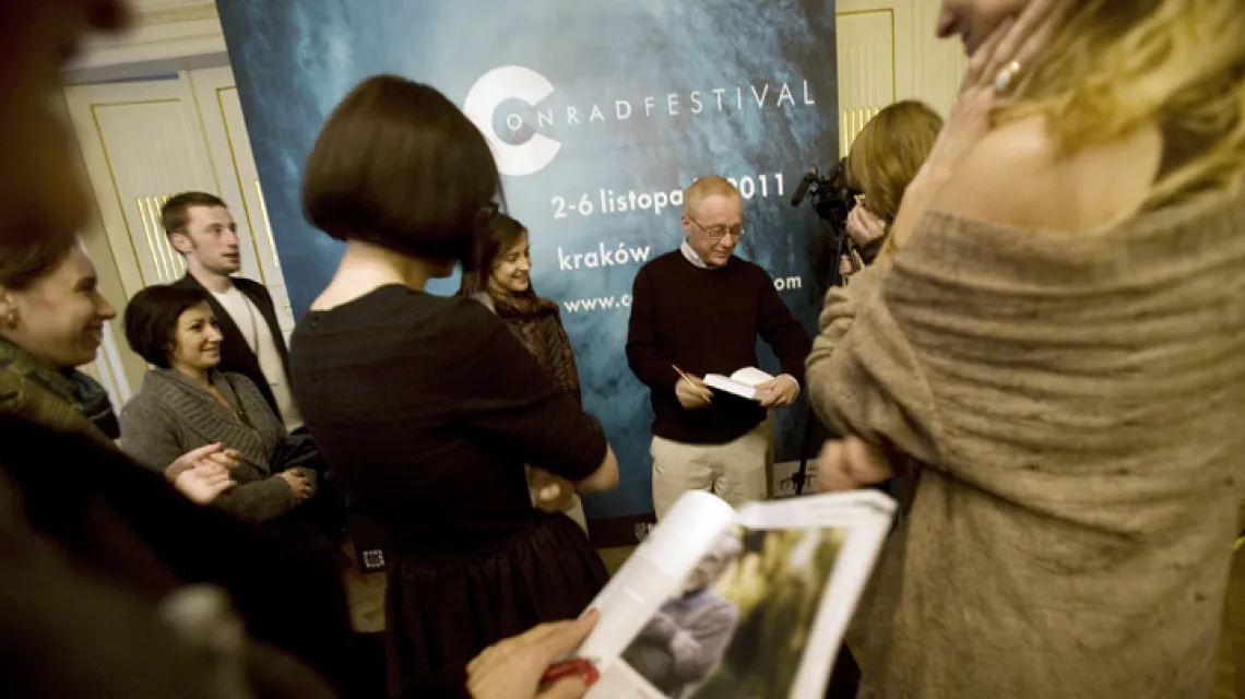 Spotkanie z Davidem Grossmanem w ramach III Festiwalu Conrada w Krakowie, 3 listopada 2011 r. / fot. Grażyna Makara / 