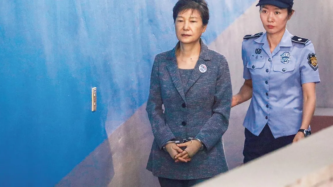 W drodze na rozprawę, Seul, sierpień 2017 r. / KIM HONG-JI / REUTERS / FORUM