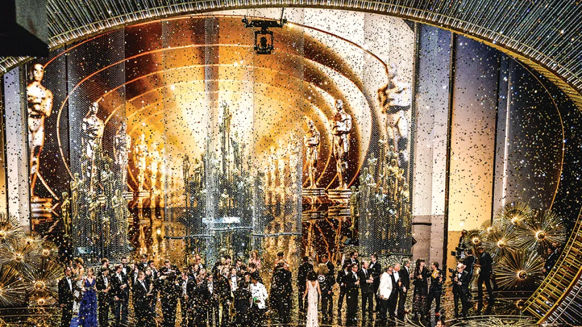 Spadające konfetti podczas 88. ceremonii wręczenia nagród Akademii Filmowej. Dolby Theatre, Hollywood, 28 lutego 2016 r. / KEVIN WINTER / GETTY IMAGES