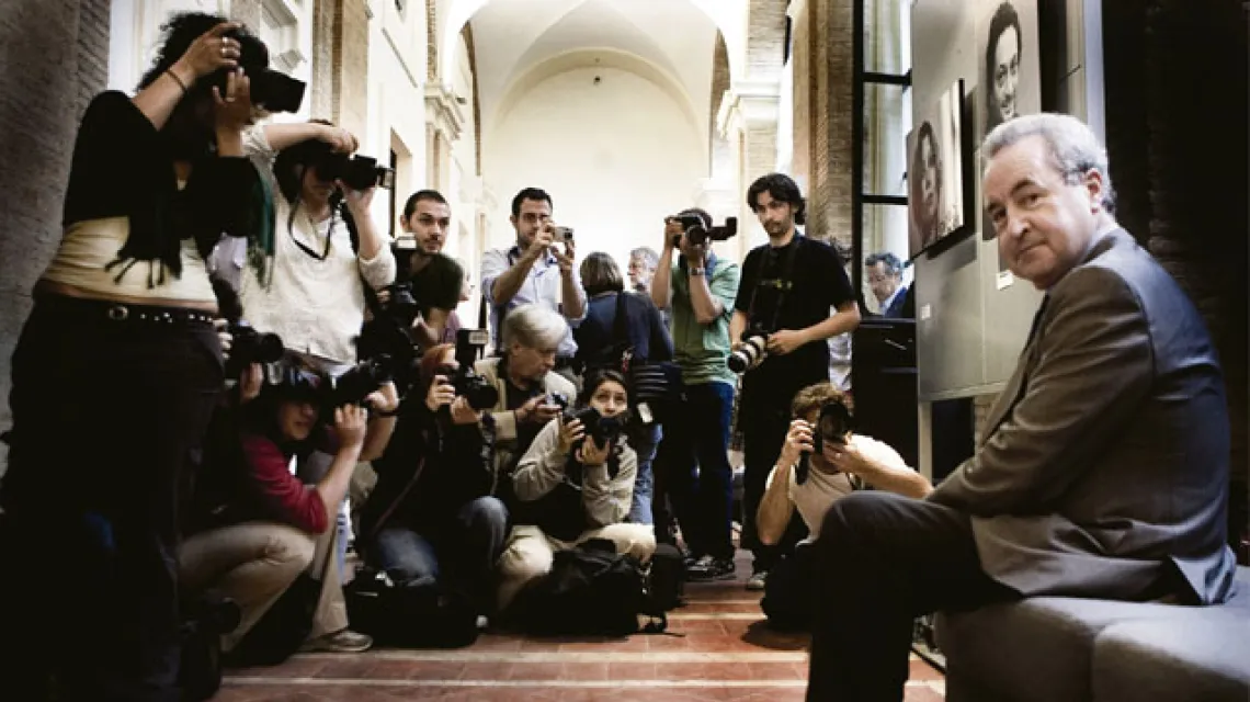 John Banville na konferencji prasowej podczas Międzynarodowego Festiwalu Literatury w Rzymie, maj 2007 r. / fot. Alessandra Benedetti / Corbis / 