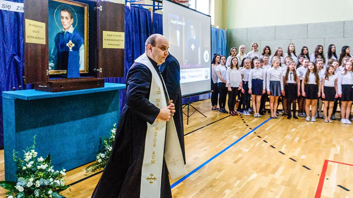 Peregrynacja obrazu i relikwi św. Stanisława Kostki. Lekcja religii dla uczniów szkoły podstawowej, Maków Mazowiecki, kwiecień 2018 r. / SŁAWOMIR OLZACKI / FORUM