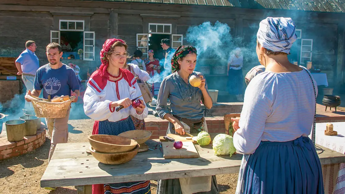 Festiwal „Święto Plonów” w kalifornijskim Fort Ross, 18 października 2017 r. / GEORGE ROSE / GETTY IMAGES