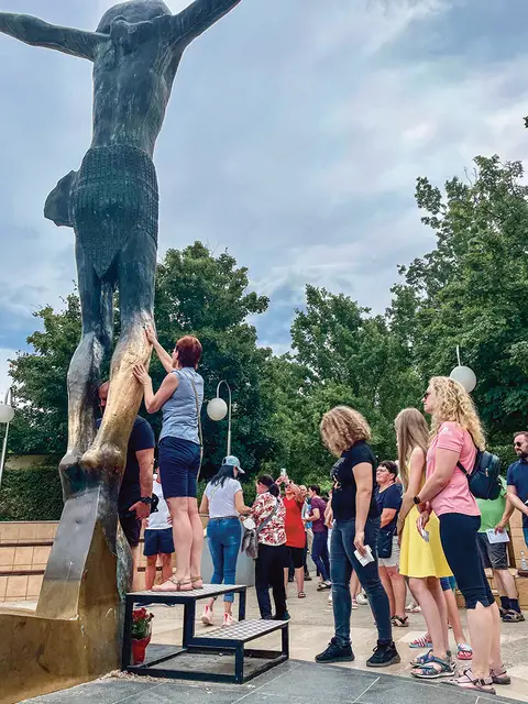 „Płaczące kolano” w Medziugorju, czerwiec 2022 r. / MARCIN RYCHŁY