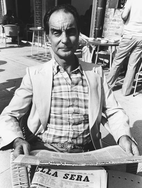 Italo Calvino w Paryżu. 20 lutego 1981 r.  / MONDADORI COLLECTION / FORUM