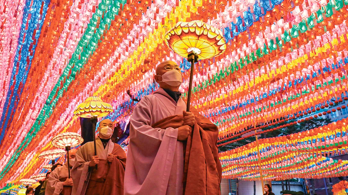 Procesja przed świętem urodzin Buddy w klasztorze Chogye sa, Seul, 6 maja 2021 r. / CHUNG SUNG-JUN / GETTY IMAGES