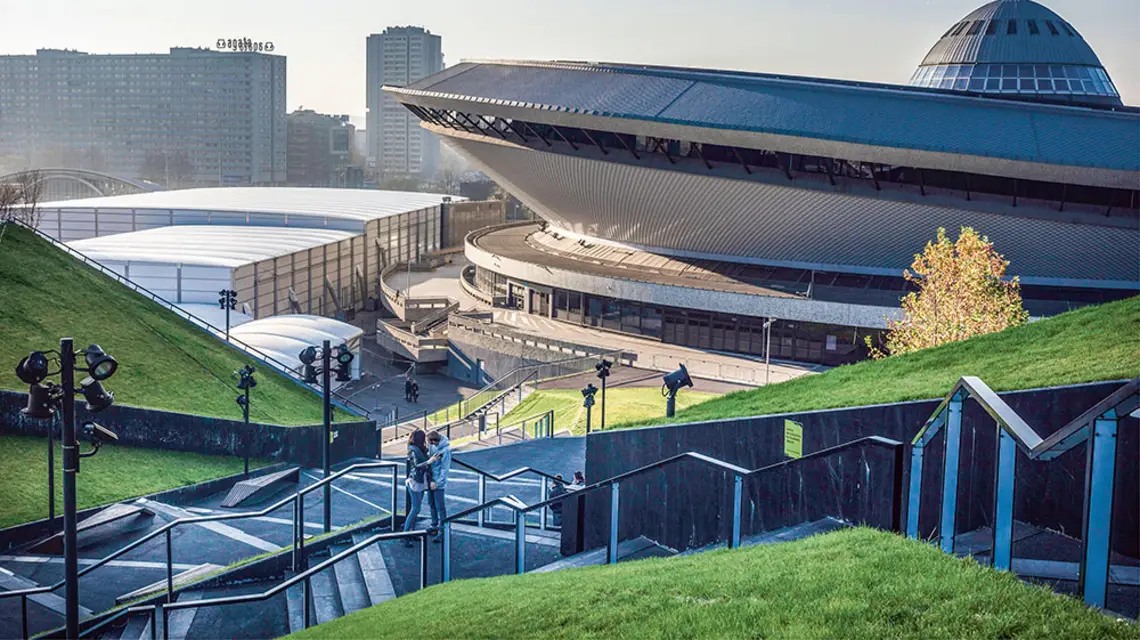  / MACIEJ JARZĘBIŃSKI / FORUM