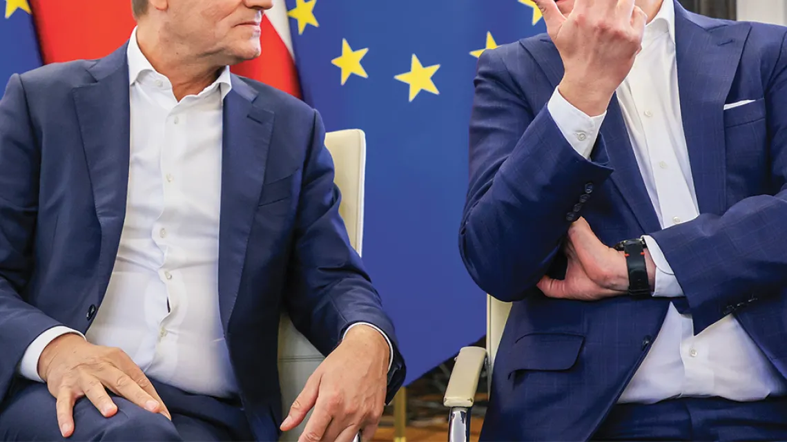 Donald Tusk i Szymon Hołownia w Senacie. Warszawa, 3 czerwca 2022 r. / PIOTR MOLĘCKI / EAST NEWS