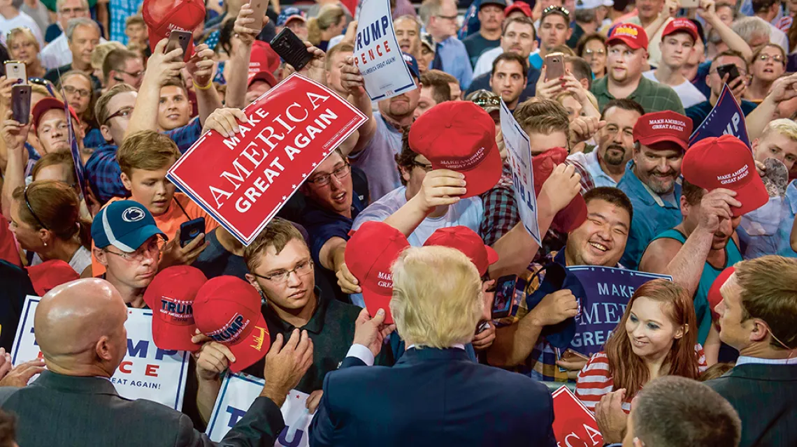 Wiec wyborczy Donalda Trumpa w Erie, położonym w tzw. Pasie Rdzy. 
Pensylwania, sierpień 2016 r. / JEFF SWENSEN / GETTY IMAGES