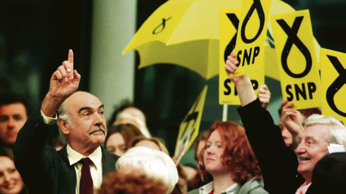 Sean Connery na kongresie Szkockiej Partii Narodowej. Edynburg, 26 kwietnia 1999 r. / fot. Mc Pherson Colin / Sygma / Corbis / 