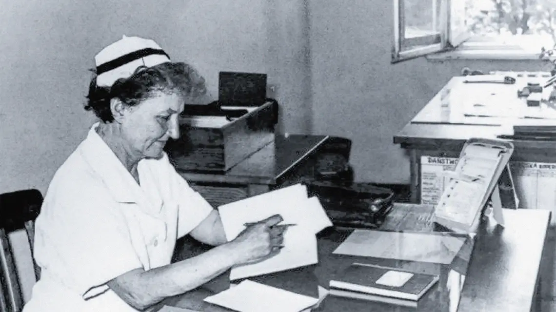 Hanna Chrzanowska w Krakowskiej Szkole Pielęgniarek, lata 50. XX wieku / / ARCHIWUM KSPIPP KRAKÓW