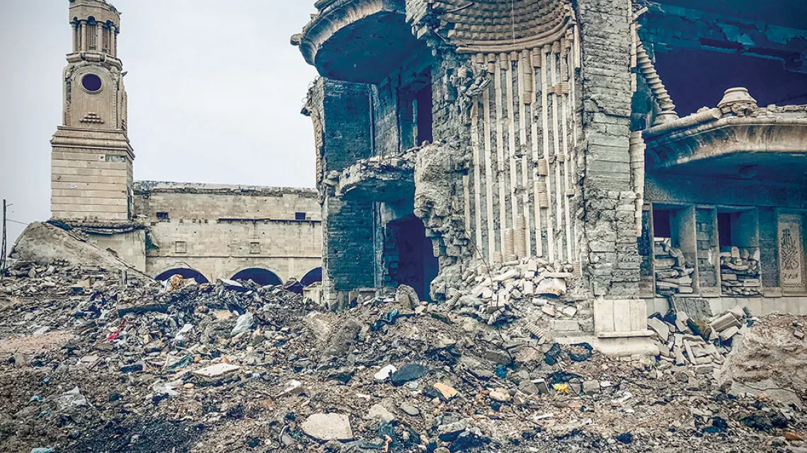 Ruiny chaldejskiego kościoła Al-Tāhirā, Mosul, 6 grudnia 2019 r. / MARCIN ŻYŁA